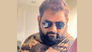  Brothers: ఒకే ఇల్లు, భార్యల మీద డౌట్, వదినతో మరిది, మరదలితో బావ ? కట్ చేస్తే నడిరోడ్డులో, భార్యకు ! 