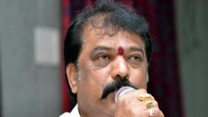 సినీ హీరోలు సంపాదనే కాదు - ఇచ్చి తీరాలి: మంత్రి జయరాం..!!