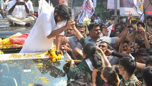 నేను పవన్ కల్యాణ్ అభిమానినే.. కానీ!?