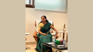  ఏపీ పాలిటిక్స్‌లో ఎంట్రీపై కేసీఆర్-కేటీఆర్ మనసులో మాట- కవిత నోట..!!