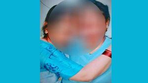Transgender Marriage: ట్రాన్స్ జెండర్‍ను పెళ్లాడిన యువకుడు.. ఆ తర్వాత..!