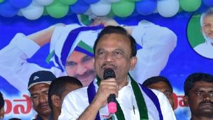 MP Magunta: లిక్కర్ స్కాంలో ప్రమేయం - ఎంపీ మాగుంట నెక్స్ట్ స్టెప్..!!