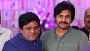 అలీ కుమార్తె వివాహానికి పవన్ కల్యాణ్ ఎందుకు వెళ్లలేదంటే..?