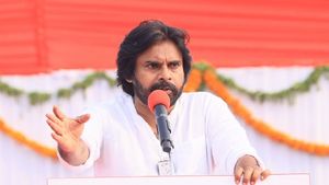 పొత్తు కావాలంటే: మోదీ ప్లాన్ తో పవన్ - కొత్త ట్విస్ట్ : చంద్రబాబు అంగీకరిస్తేనే..!!