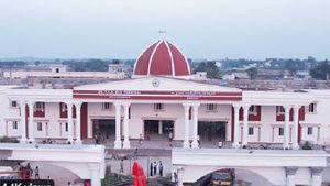 పులివెందుల బస్ టెర్మినల్ ప్రారంభించిన జగన్-చంద్రబాబు నెగెటివ్ ప్రచారంపై ఫైర్..