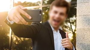   Selfie: సెల్ఫీ వచ్చిందో లేదోకాని మర్మాంగం కాలిపోయింది, సంసారానికి పనికిరాకుండా పోయిన స్టూడెంట్ ! 