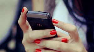 Wife: రాత్రి లేటుగా వస్తానని ఫోన్ చేసి చెప్పిన మహిళ, ఉదయం రోడ్డుపక్కన శవం ఉందని ఫోన్ ! 