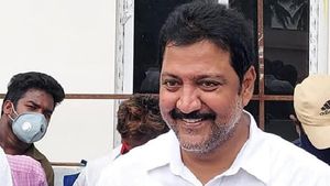 Vallabhaneni Vamsi : ఇద్దరు సీఎంలు, రెండు ప్రభుత్వాల్ని చూశా- తేడా ఇదేనన్న వంశీ..