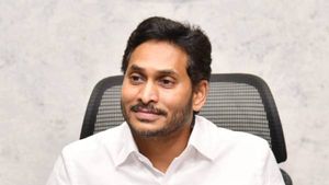 Family Doctorపై వైఎస్ జగన్ కీలక ఆదేశాలు-కొత్తయాప్ ల వాడకం-రాష్ట్రస్ధాయి పర్యవేక్షణ