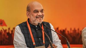 ఆదిలాబాద్‌లో 28న అమిత్ షా పర్యటన: భారీ బహిరంగ సభ