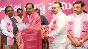 APలో 'వారి' కోసం KCR రాజకీయ పాచిక!!