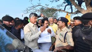 చంద్రబాబును అరెస్ట్ చేసే ఛాన్స్ ? పోలీసు వలయం కుప్పం ! రాష్ట్రంలో టీడీపీ ఆఫీసులకు కంచెలు !