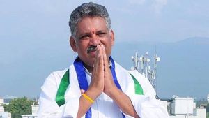 ఆపదలోనే కాదు.. ఆనందంలోనూ నేనున్నా- వైసీపీ ఎమ్మెల్యే చెవిరెడ్డి..!!