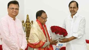 కేసీఆర్‌తో మాజీ సీఎం గిరిధర్ గమాంగ్ భేటీ: వాజపేయి సర్కారును కూల్చిన వ్యక్తి!