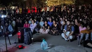హైదరాబాద్ సెంట్రల్ వర్శిటీలో మోడీపై బీబీసీ డాక్యుమెంటరీ వర్సెస్ కశ్మీర్ ఫైల్స్ ప్రదర్శన