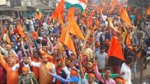Bajrang Dal: బస్ స్టాండ్ పక్కనే తల్వార్ తో హిందూ యువకుడిని నరికేశాడు, సీసీటీవీల్లో ? 