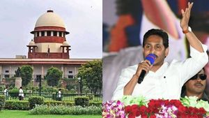జీవో నెంబర్ 1: ఏపీ ప్రభుత్వ పిటీషన్ పై సుప్రీం కీలక ఆదేశాలు..!!