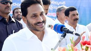 కుప్పంలో వ్యూహం మార్చిన వైఎస్ జగన్ ! మళ్లీ ఫామ్ 7 వాడక తప్పదా ? 