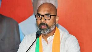  కేటీఆర్‌కు సిరిసిల్లలో ఓటమే: కేసీఆర్ సర్కారుపై ధర్మపురి అరవింద్ ఫైర్