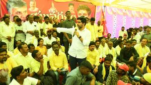 కుప్పంలో ఓడిపోతాం - ఇదీ కారణం : లోకేష్ కు కార్యకర్త షాక్..!!