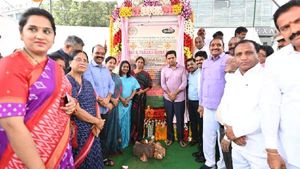 ఐటీ ఉద్యోగులకు ట్రాఫిక్ నుంచి రిలీఫ్: కొత్తగూడ ఫ్లైఓవర్ ప్రారంభం, కేటీఆర్ ఏమన్నారంటే?