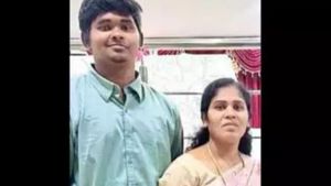 Roja: రోజా మేడమ్ కిడ్నాప్ కేసులో ట్విస్ట్, ఆంధ్రా కిరాయి హంతకులు, తుపాకితో బెదిరించి !
