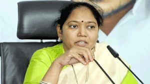  పార్టీ మార్పుపై మాజీ హోం మంత్రి సుచరిత కీలక వ్యాఖ్యలు..!!