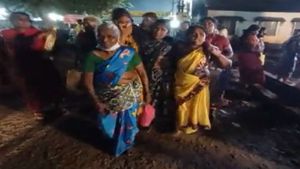 చంద్రబాబు సభలో తొక్కిసలాట మృతుల కుటుంబాలకు రూ.2 లక్షల పరిహారం ప్రకటించిన జగన్- కీలక నిర్ణయం?
