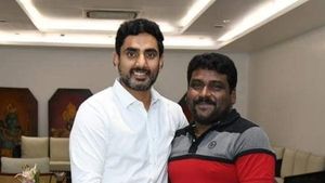 అకస్మాత్తుగా చంద్రబాబు, లోకేష్ ను కలిసిన నగేష్