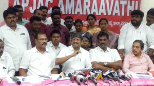 జగన్ సర్కార్ పై ఉద్యోగుల పోరు మొదలు- ఏపీ జేఏసీ అమరావతి కార్యాచరణ ప్రకటన..