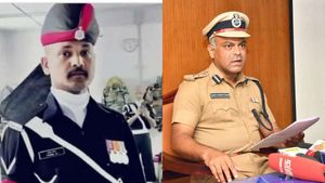 soldier: సైనికుడి హత్య కేసులో అధికార పార్టీ లీడర్ ఫ్యామిలీ అందర్, రాజకీయాలు వద్దు, భార్య విషయంలో ? 