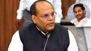  మాజీ సీఎస్ సోమేశ్ అభ్యర్ధనపై సీఎం జగన్ కీలక నిర్ణయం..!!
