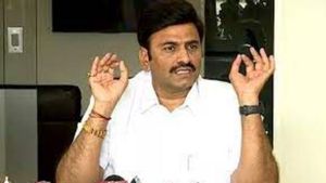 హైకోర్టులో రఘురామ కేసు - విచారణ నుంచి తప్పుకున్న న్యాయమూర్తి..!!