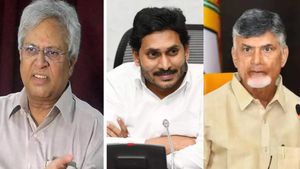 చంద్రబాబు తో పోరాటంలో సీఎం జగన్ కు అక్కడే మైనస్ - ఉండవల్లి..!!