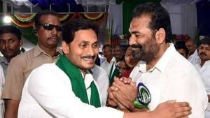 కోటంరెడ్డి కీలక నిర్ణయం - రిటర్న్ గిఫ్ట్..!!