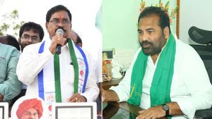 కోటంరెడ్డి సవాల్ స్వీకరించిన ఆదాల.. ! రూరల్ లోనే పోటీ చేస్తా.. నీ గుట్టు విప్పుతా..