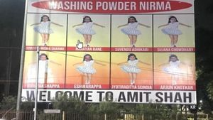 సిటీలో వాషింగ్‌ పౌడర్ నిర్మా హోర్డింగులు: వెల్ కమ్ అమిత్ షా అంటూ!