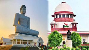 రాజధానుల పోరులో మరో ట్విస్ట్ ? విభజనపై సుప్రీం విచారణే టర్నింగ్ ! అది మారితే లైన్ క్లియర్ ?