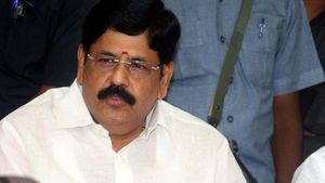 జగన్ ఫోన్ చేసి అడిగారు - క్రాస్ ఓటింగ్ పై ఆనం క్లారిటీ..!!