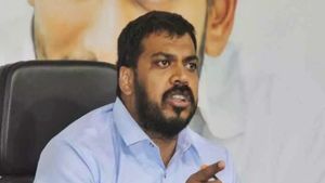 లోకేష్ యాత్రలో ఆ ప్రకటన-మ్యాజిక్ ఫిగర్ సీట్లలో పవన్ పోటీ-మాజీ మంత్రి అనిల్ డిమాండ్స్..