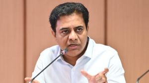 తెలంగాణకు ఏమీ ఇవ్వని ప్రధాని మోడీ.. దిక్కుమాలిన ఆ పార్టీ అవసరమా?: కేటీఆర్ తీవ్రవ్యాఖ్యలు