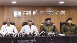 తమిళనాడులో బీహార్ కూలీలపై దాడులు: ఫేక్ వీడియో చేసిన నిందితుల అరెస్ట్