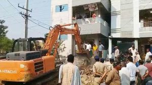 మళ్లీ ఇప్పటంలో కూల్చివేతలు-ఇప్పటికే 90 శాతం పూర్తి- భారీ బందోబస్తు మధ్య...