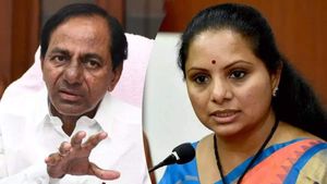 కవితకు ఈడీ నోటీసులపై స్పందించిన కేసీఆర్: ఏమన్నారంటే?