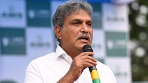 కృష్ణా రాజకీయంలో కేశినేని నాని 'సూపర్ ట్విస్ట్?'