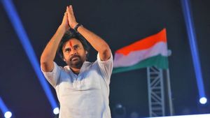 పవన్‌ది కాపు జనసేన కాదు.. కమ్మ జనసేన  - మంత్రుల ఫైర్..!!