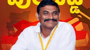  పులివెందుల నుంచి మరో టీడీపీ బాణం - హోరాహోరీ పోరులో గెలుపు..!!