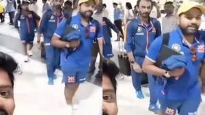  Will you marry me: వైజాగ్ మేల్ ఫ్యాన్‌కు రోహిత్ శర్మ ప్రపోజల్: గులాబీ ఇచ్చి మరీ..!!
