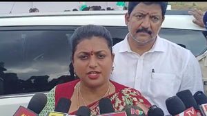 RK Roja : జగన్ ను వ్యతిరేకిస్తే వారికే నష్టం-ఆయనకేం నష్టం లేదు-వెన్నుపోటు ఎమ్మెల్యేలపై రోజా..