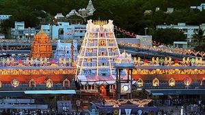 టీటీడీకి రూ 3 కోట్ల జరిమానా : కేంద్రంతో చర్చలు, అయినా - చెల్లింపు...!!
